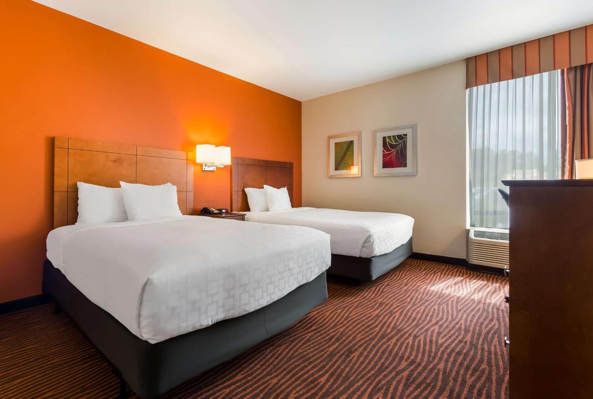 Best Western Executive Hotel New Haven-West Haven Esterno foto