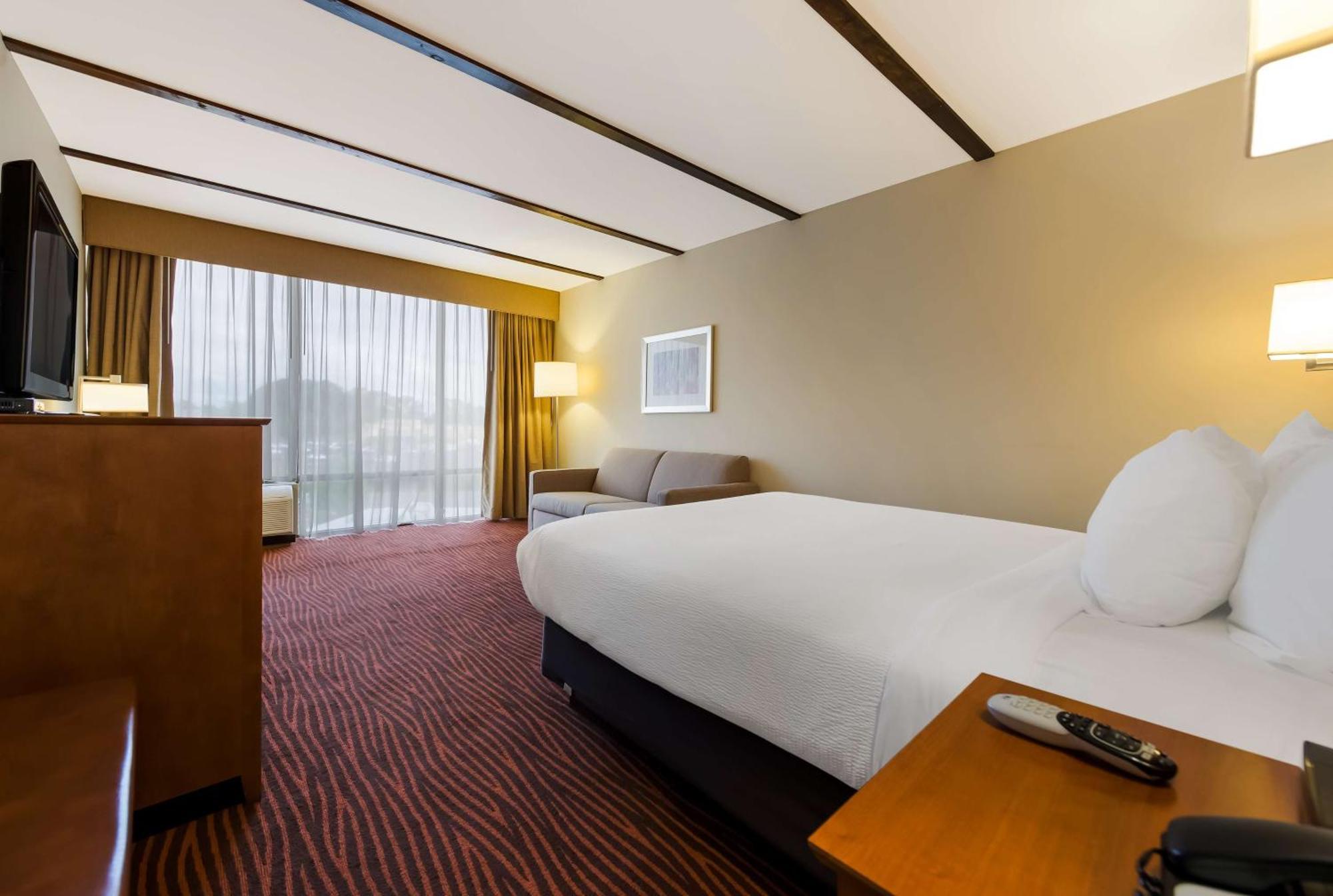 Best Western Executive Hotel New Haven-West Haven Esterno foto