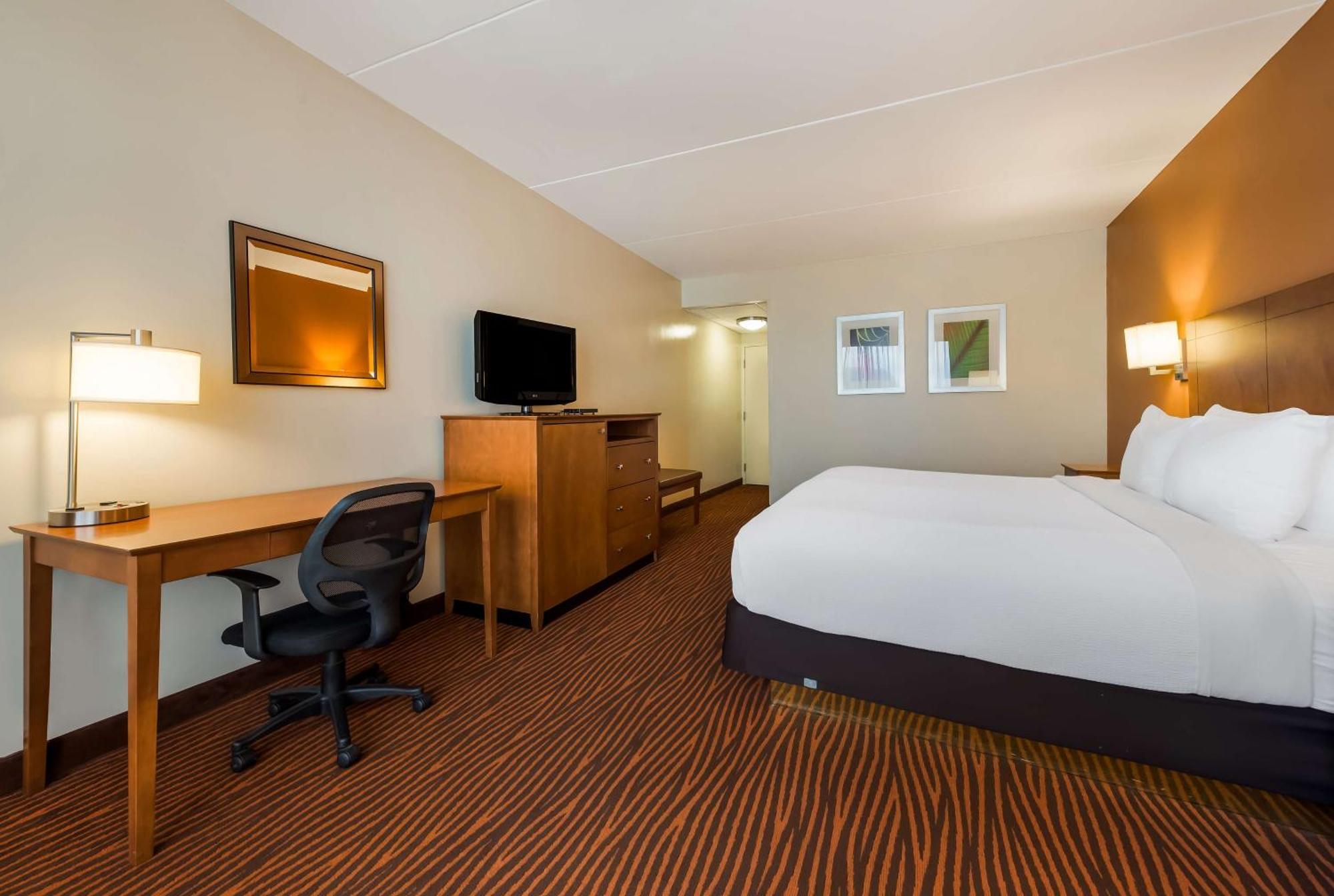 Best Western Executive Hotel New Haven-West Haven Esterno foto