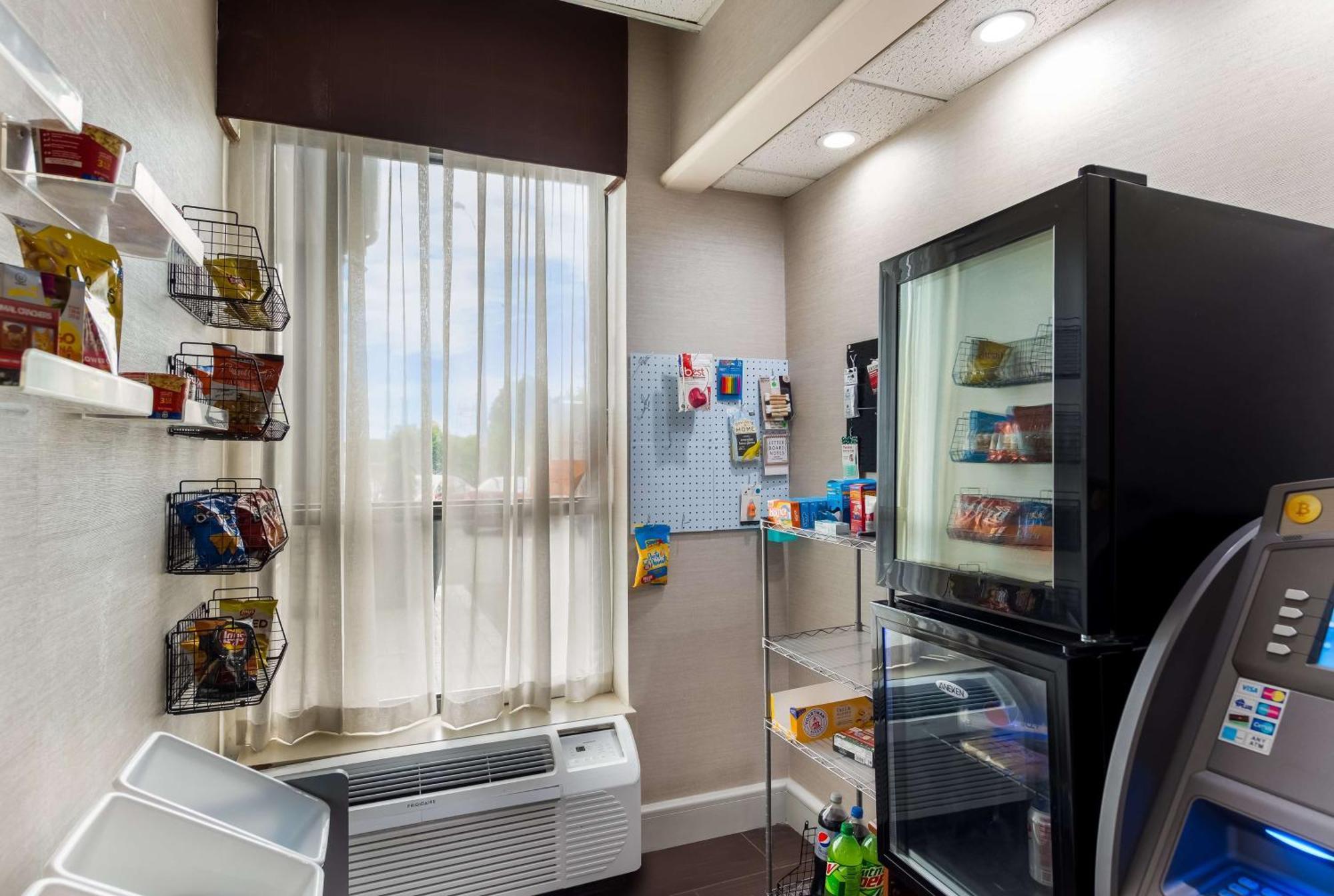 Best Western Executive Hotel New Haven-West Haven Esterno foto