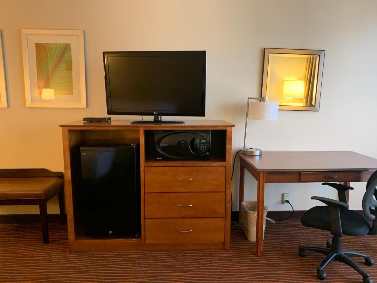 Best Western Executive Hotel New Haven-West Haven Esterno foto